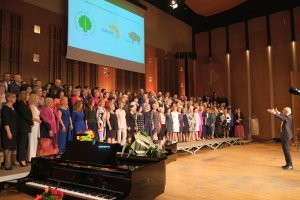Uroczysta gala jubileuszowa Chóru Uniwersytetu Medycznego w Białymstoku odbyła się 28 maja w Sali Koncertowej Filharmonii Podlaskiej, fot. Wojciech Więcko