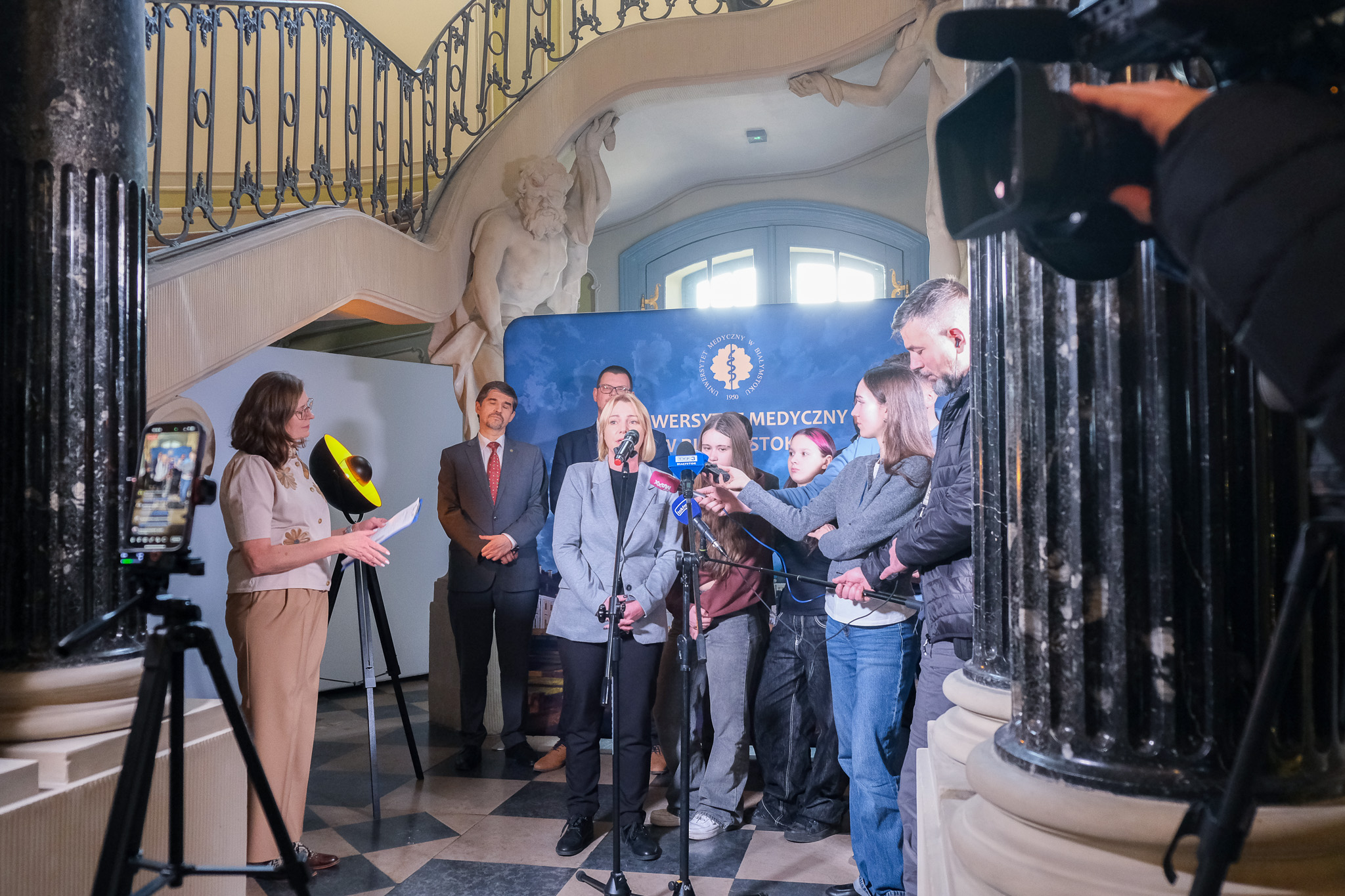 Link: „Dbam o siebie, dbam o innych. Zadbajmy o nasze emocje” – ponad tysiąc uczestników projektu Fundacji UMB