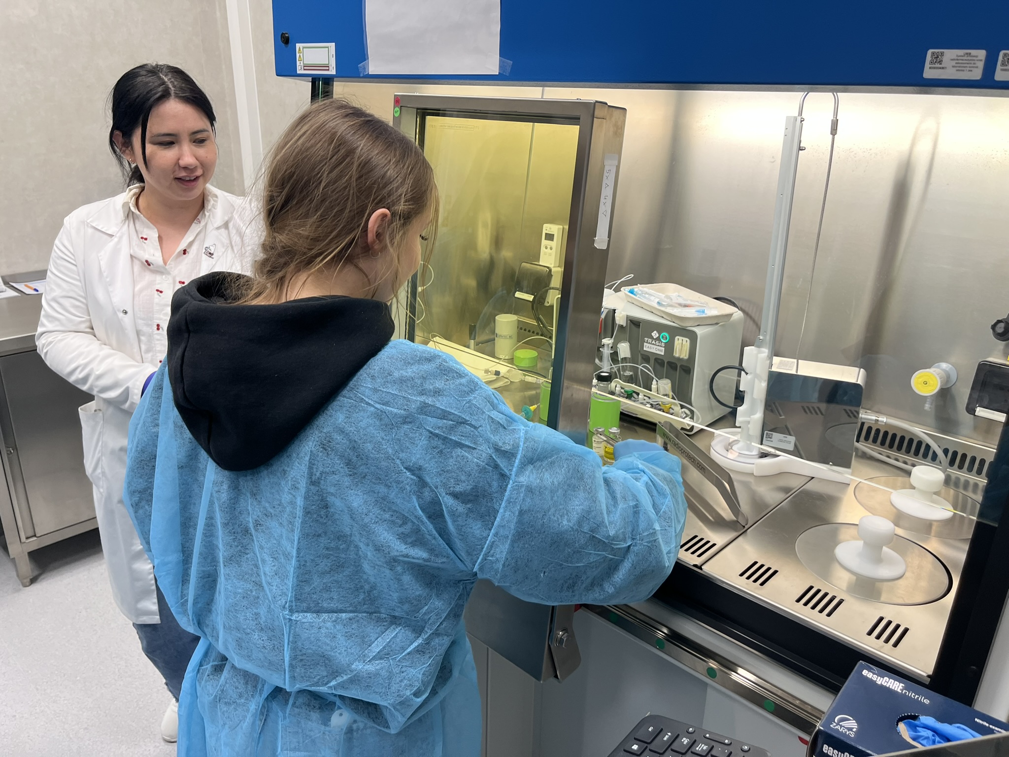 Link: Zostań radiofarmaceutą lub kosmetologiem - kolejna tura zajęć pokazowych na UMB w ramach projeku StopDrop