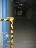 Zabezpieczenia pionów instalacyjnych w piwnicach 
