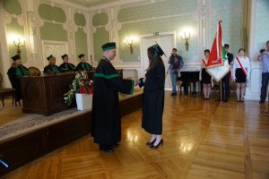 Absolwenci farmacji UMB uroczyście odebrali dyplomy Absolwenci farmacji UMB uroczyście odebrali dyplomy