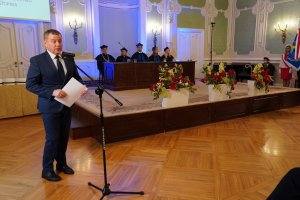 Ponad 300 absolwentów pielęgniarstwa, położnictwa i fizjoterapii UMB odebrało dziś uroczyście dyplomy Ponad 300 absolwentów pielęgniarstwa, położnictwa i fizjoterapii UMB odebrało dziś uroczyście dyplomy