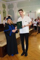 Ponad 300 absolwentów pielęgniarstwa, położnictwa i fizjoterapii UMB odebrało dziś uroczyście dyplomy Ponad 300 absolwentów pielęgniarstwa, położnictwa i fizjoterapii UMB odebrało dziś uroczyście dyplomy