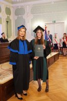 Ponad 300 absolwentów pielęgniarstwa, położnictwa i fizjoterapii UMB odebrało dziś uroczyście dyplomy Ponad 300 absolwentów pielęgniarstwa, położnictwa i fizjoterapii UMB odebrało dziś uroczyście dyplomy