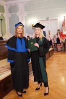 Ponad 300 absolwentów pielęgniarstwa, położnictwa i fizjoterapii UMB odebrało dziś uroczyście dyplomy Ponad 300 absolwentów pielęgniarstwa, położnictwa i fizjoterapii UMB odebrało dziś uroczyście dyplomy