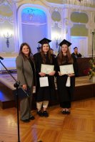 Ponad 300 absolwentów pielęgniarstwa, położnictwa i fizjoterapii UMB odebrało dziś uroczyście dyplomy Ponad 300 absolwentów pielęgniarstwa, położnictwa i fizjoterapii UMB odebrało dziś uroczyście dyplomy