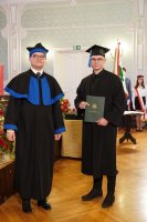 Ponad 300 absolwentów pielęgniarstwa, położnictwa i fizjoterapii UMB odebrało dziś uroczyście dyplomy Ponad 300 absolwentów pielęgniarstwa, położnictwa i fizjoterapii UMB odebrało dziś uroczyście dyplomy