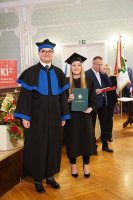 Ponad 300 absolwentów pielęgniarstwa, położnictwa i fizjoterapii UMB odebrało dziś uroczyście dyplomy Ponad 300 absolwentów pielęgniarstwa, położnictwa i fizjoterapii UMB odebrało dziś uroczyście dyplomy