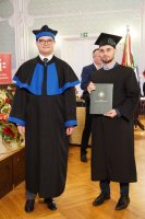 Ponad 300 absolwentów pielęgniarstwa, położnictwa i fizjoterapii UMB odebrało dziś uroczyście dyplomy Ponad 300 absolwentów pielęgniarstwa, położnictwa i fizjoterapii UMB odebrało dziś uroczyście dyplomy