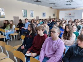 UMB na Targach Edukacyjnych w II Liceum Ogólnokształcącym w Białymstoku