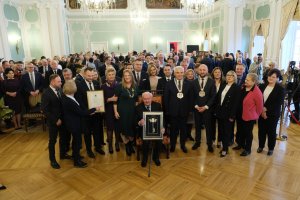 Profesor Marian Szamatowicz odebrał tytuł Honorowego Obywatela Białegostoku Profesor Marian Szamatowicz odebrał tytuł Honorowego Obywatela Białegostoku