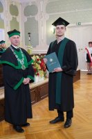 Absolwenci Farmacji UMB 2024 odebrali dyplomy Absolwenci Farmacji UMB 2024 odebrali dyplomy