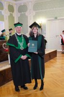 Absolwenci Farmacji UMB 2024 odebrali dyplomy Absolwenci Farmacji UMB 2024 odebrali dyplomy