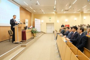 Delegacja z Uzbekistanu w UMB