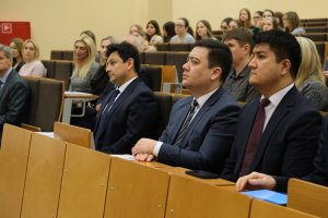 Delegacja z Uzbekistanu w UMB