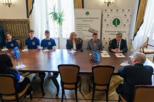 Wsparcie przyszłych ratowników medycznych - umowa z ZSTiO w Białymstoku Wsparcie przyszłych ratowników medycznych - umowa z ZSTiO w Białymstoku