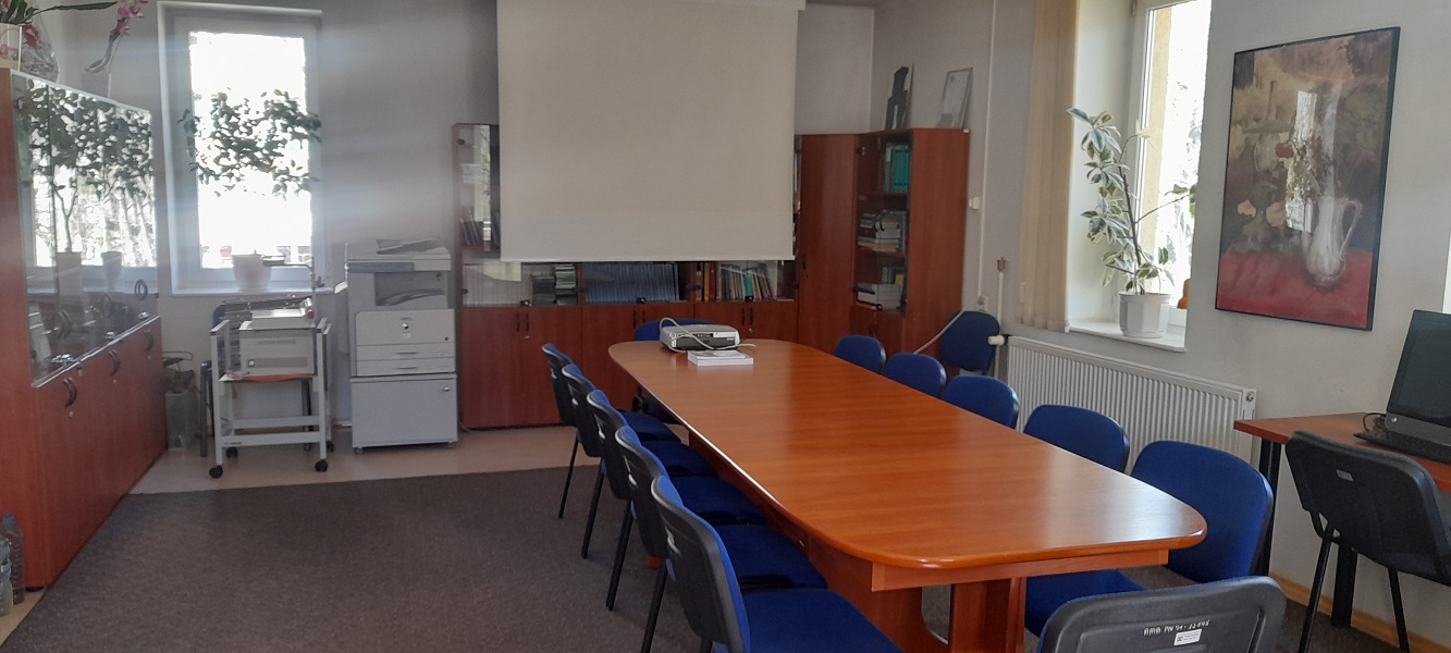 Opis alternatywny znajduje się w treści